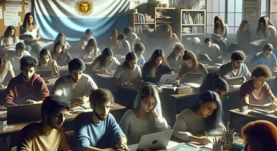 é a linguagem de marcação fundamental para a construção de páginas web. Ela permite a estruturação de conteúdos na internet, utilizando elementos como tags e atributos. Aprenda a criar sites responsivos e otimizados, melhorando a experiência do usuário e garantindo visibilidade nos motores de busca. Explore tutoriais e dicas sobre HTML!